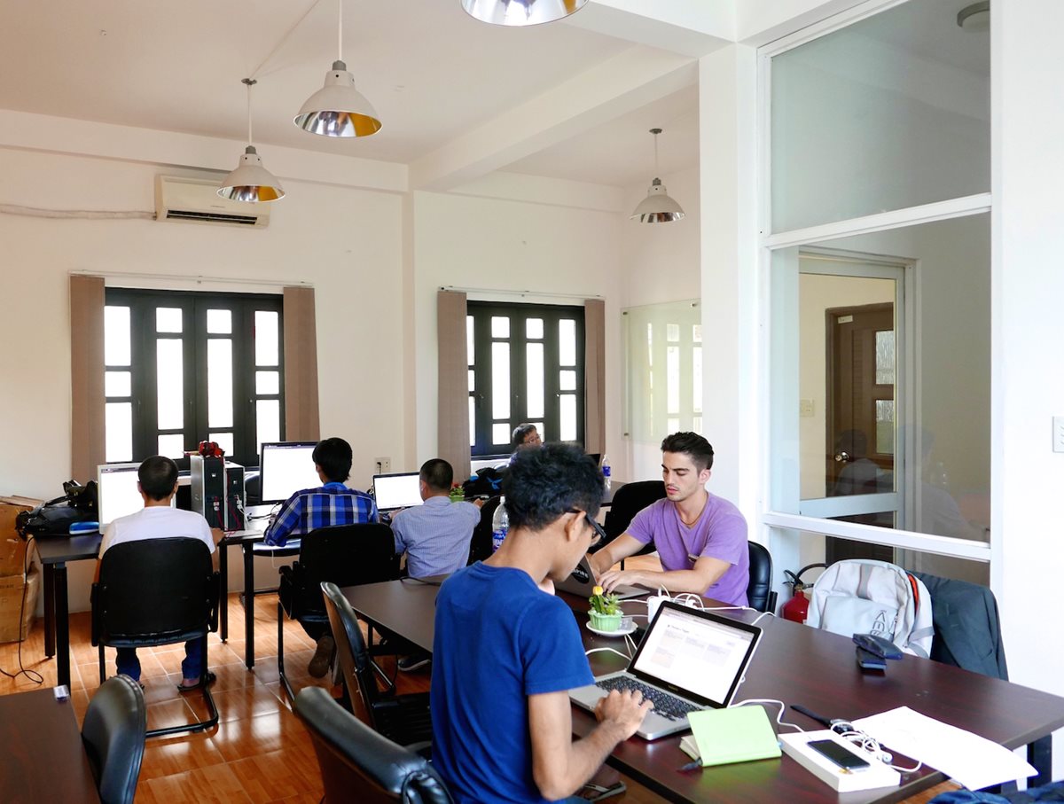 Hình ảnh tại văn phòng coworking space của Saigon Coworking